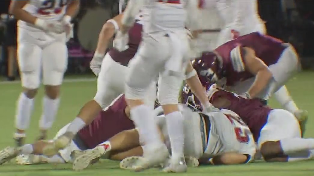 Bowie steamrolls Austin High from the start, stays unbeaten